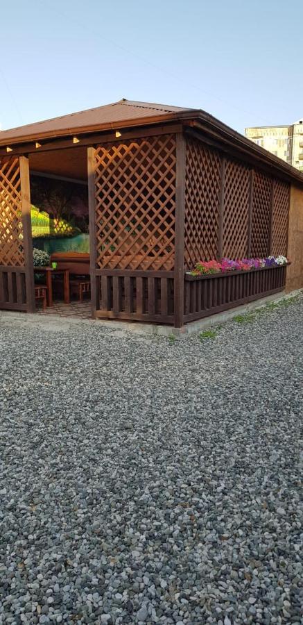 Arins-Park Hotel Otradnoe Buitenkant foto